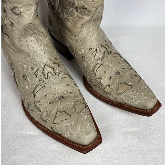 SHYANNE WOMENS LASER CUT WESTERN LEATHER COWBOY BOOTS SIZE 8.5M Festival Country - Picture 6 of 12